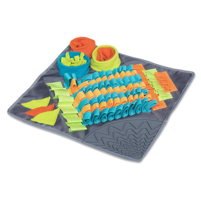 Messy Mutts- Square Forage/Snuffle Mat 16" with Suction