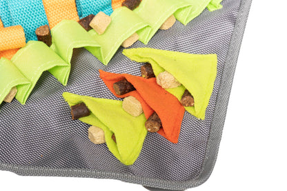 Messy Mutts- Square Forage/Snuffle Mat 16" with Suction