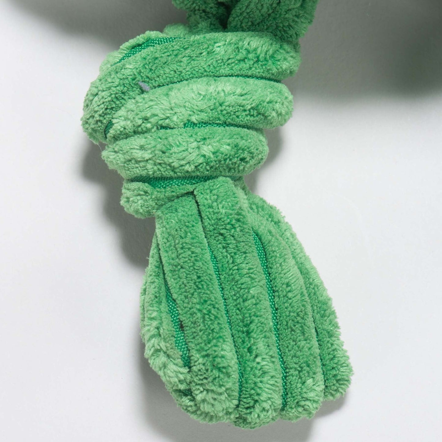 HuggleHounds- Fergie Frog Knottie - Small